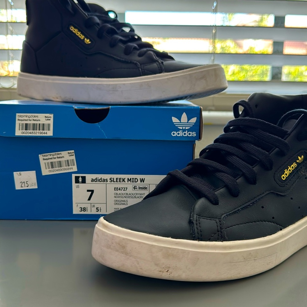 Addidas Hightop Leather Sneakers